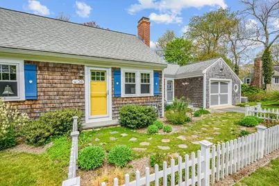 24 Acorn Dr, Barnstable, MA 02668 - Photo 2