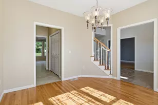 7 Liberty Ln, Southwick, MA 01077 - Photo 8