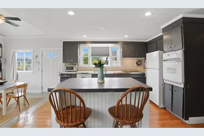 10 Newton Street, Hull, MA 02045 - Photo 6