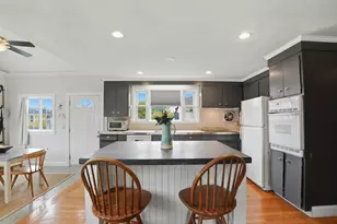 10 Newton St, Hull, MA 02045 - Photo 6