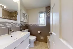 114 Duff St, Watertown, MA 02472 - Photo 10