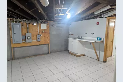 51 Holland St, Somerville, MA 02144 - Photo 8