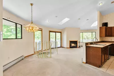 150 Hampton St, Auburn, MA 01501 - Photo 8