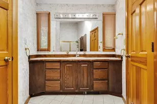 150 Hampton St, Auburn, MA 01501 - Photo 16
