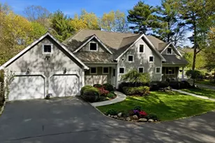 7 Shadow Farm Ln, Rochester, MA 02770 - Photo 2