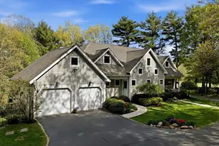7 Shadow Farm Ln, Rochester, MA 02770 - Photo 4