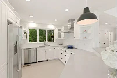 7 Shadow Farm Ln, Rochester, MA 02770 - Photo 12