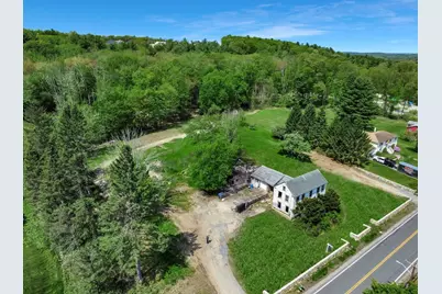 232 Hampstead St, Methuen, MA 01844 - Photo 2