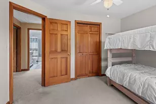 29 W Applewood Dr, Charlton, MA 01507 - Photo 32