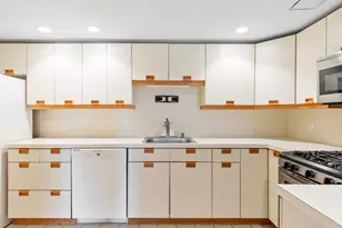 321 Place Ln, Woburn, MA 01801 - Photo 16