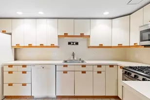 321 Place Ln, Woburn, MA 01801 - Photo 14