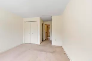 321 Place Ln, Woburn, MA 01801 - Photo 4