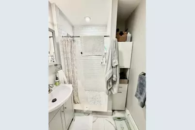 14 Cleveland Pl #3, Boston, MA 02113 - Photo 20