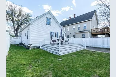 516 Lakeview Ave, Lowell, MA 01850 - Photo 14