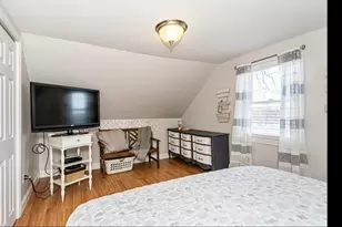 516 Lakeview Ave, Lowell, MA 01850 - Photo 12