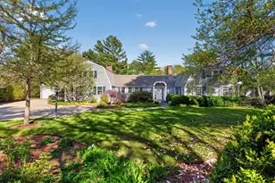 14 Vine St, Marion, MA 02738 - Photo 4