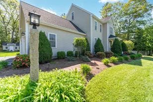 151 Princess Ln, Raynham, MA 02767 - Photo 4
