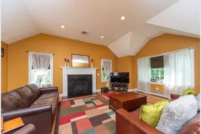 151 Princess Ln, Raynham, MA 02767 - Photo 10