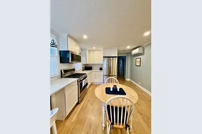 176 M #1, Boston, MA 02127 - Photo 1