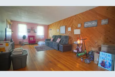92 Walter St, Chicopee, MA 01013 - Photo 12