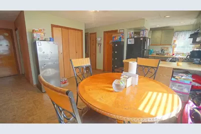 92 Walter St, Chicopee, MA 01013 - Photo 16