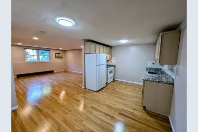 89 Pleasant St #C1, Medfield, MA 02052 - Photo 2