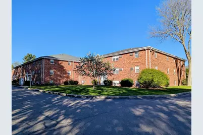 89 Pleasant St #C1, Medfield, MA 02052 - Photo 1