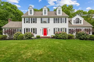 53 Arnold Way, Uxbridge, MA 01569 - Photo 2