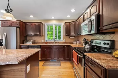 53 Arnold Way, Uxbridge, MA 01569 - Photo 8