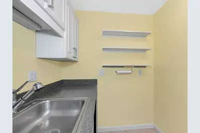351 Pawtucket Blvd #3, Lowell, MA 01854 - Photo 4