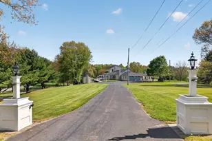 312 Burrage St, Lunenburg, MA 01462 - Photo 4