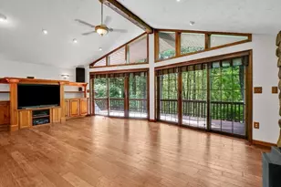 215 Barry St, Agawam, MA 01030 - Photo 14