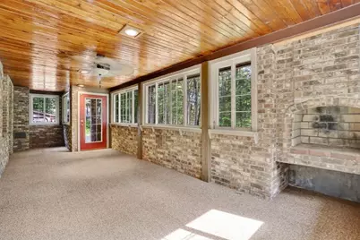 215 Barry St, Agawam, MA 01030 - Photo 20