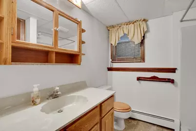 215 Barry St, Agawam, MA 01030 - Photo 22