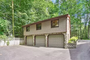 215 Barry St, Agawam, MA 01030 - Photo 6