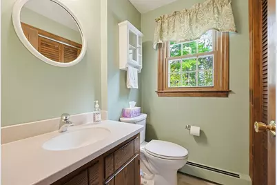 606 Washington St, Franklin, MA 02038 - Photo 16