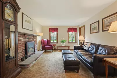 606 Washington St, Franklin, MA 02038 - Photo 18
