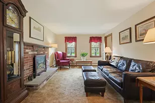 606 Washington St, Franklin, MA 02038 - Photo 18