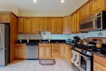 133 Brown St #4, Waltham, MA 02453 - Photo 1