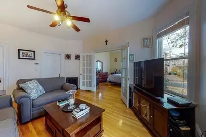 133 Brown St #4, Waltham, MA 02453 - Photo 6