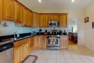 133 Brown St, Waltham, MA 02453 - Photo 2