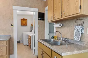 60 W Chestnut St, Athol, MA 01331 - Photo 10
