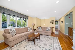 83 Mullen Ln, Dracut, MA 01826 - Photo 6