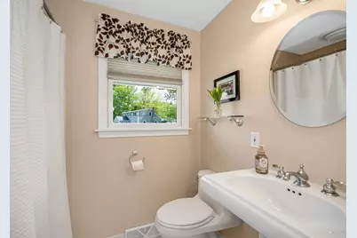 83 Mullen Ln, Dracut, MA 01826 - Photo 16