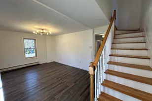 8 Pike St, Hopkinton, MA 01748 - Photo 4
