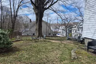 445 Beech St, Boston, MA 02131 - Photo 8