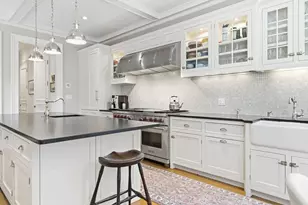 319 Beacon St, Boston, MA 02116 - Photo 12
