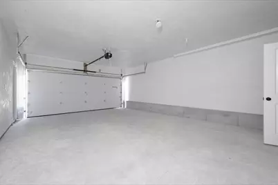 299 Quincy St, Building 2 #2, Holbrook, MA 02343 - Photo 8