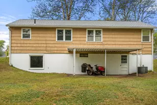 200 Royal St, Chicopee, MA 01020 - Photo 30