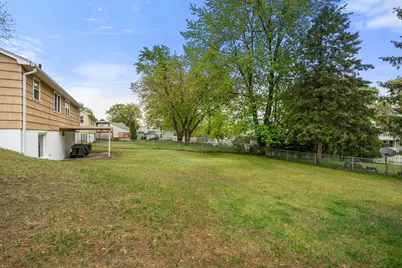 200 Royal St, Chicopee, MA 01020 - Photo 28